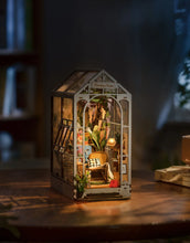 Load image into Gallery viewer, DIY Miniature House Kit: Flower House