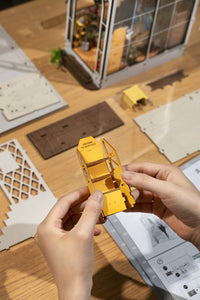 DIY Miniature House Kit: Flower House