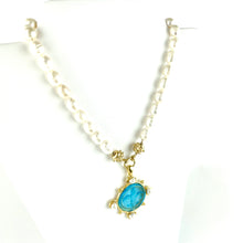 Load image into Gallery viewer, Clear Venetian Glass Fleur Freshwater Pearl Chain Necklace